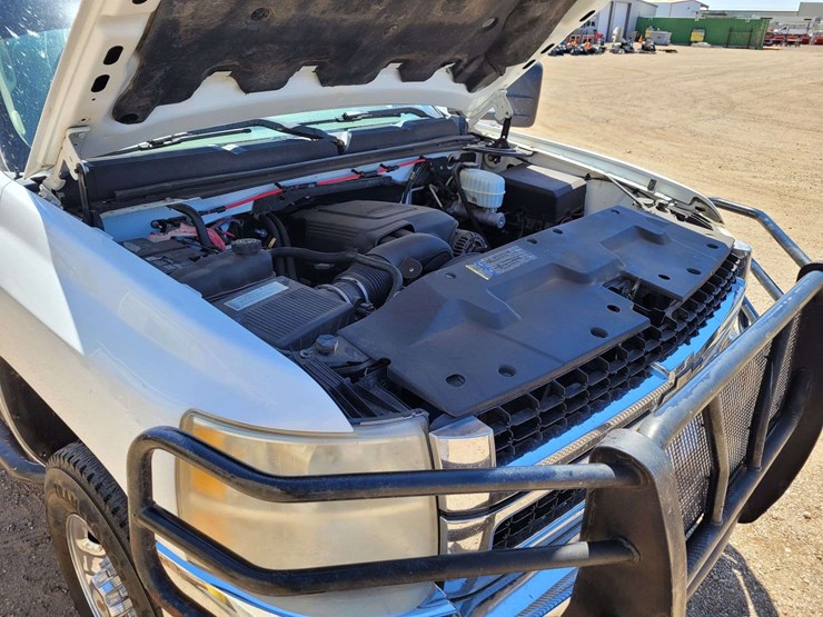 2008-chevrolet-silverado-2500-image-19