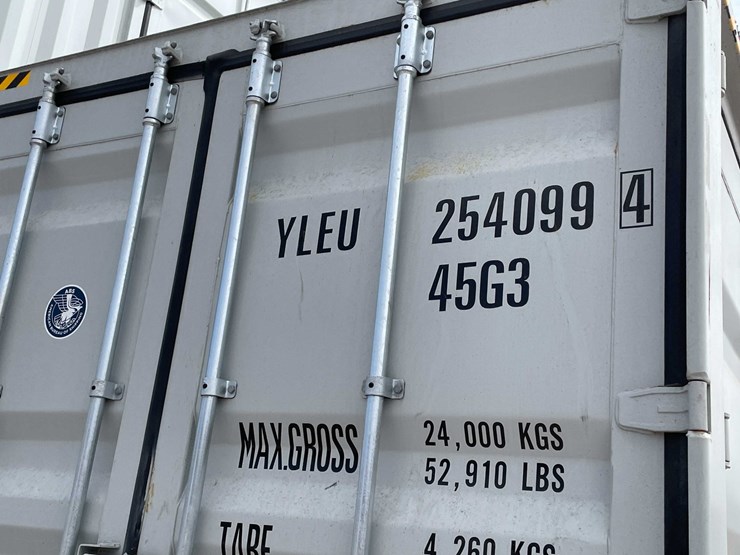 #100-•-40'-high-cube-storage-container-image-3