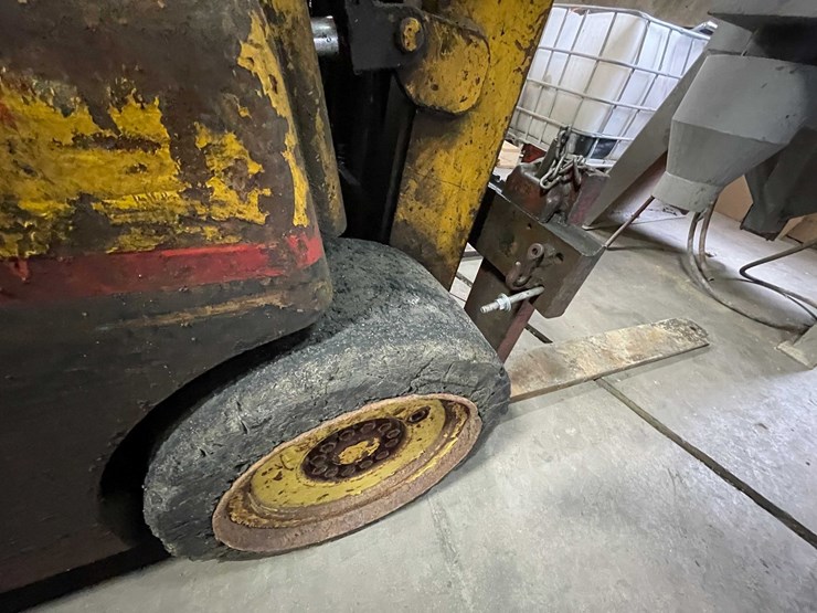 #1486-•-hyster-40-forklift-(g)-image-22