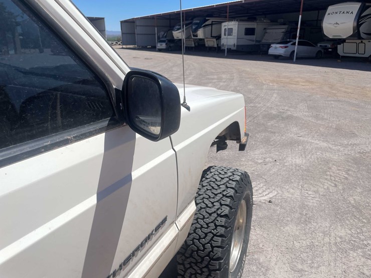 #152-•-2000-jeep-4x4-(has-tx-rebuilt-salvage-title)-image-34