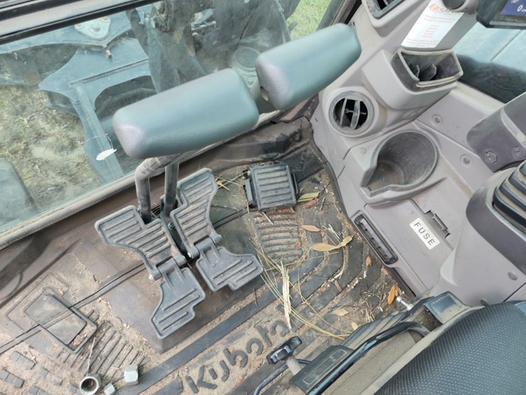 kubota-u55-5-image-15