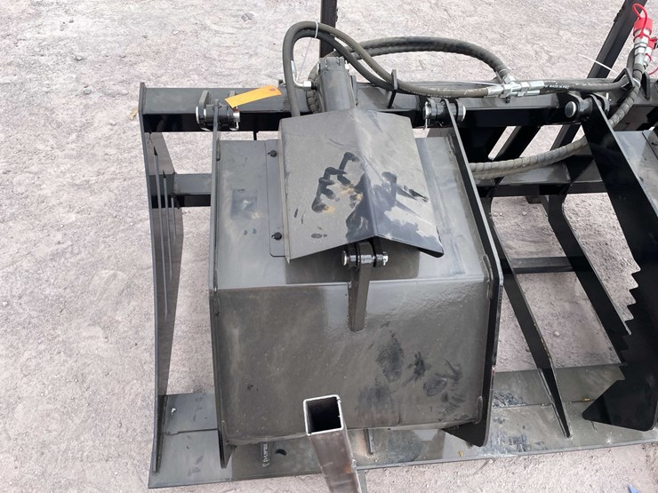 #3117-•-unused-2026-skid-steer-hollow-wood-grabber-image-6
