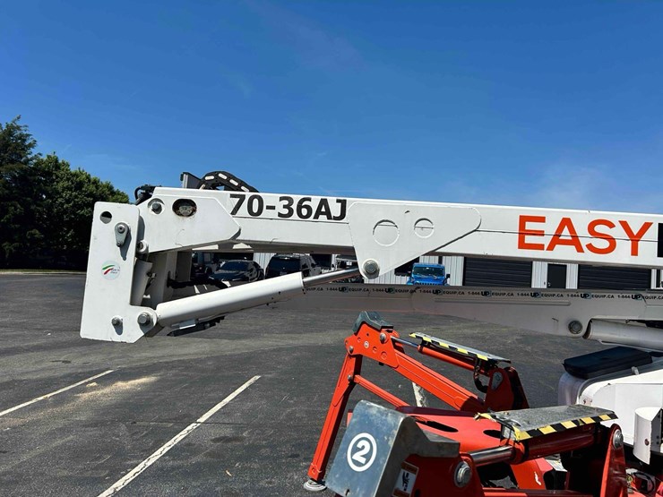 2021-easy-lift-r210-image-2