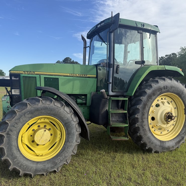 1996 JOHN DEERE 7700