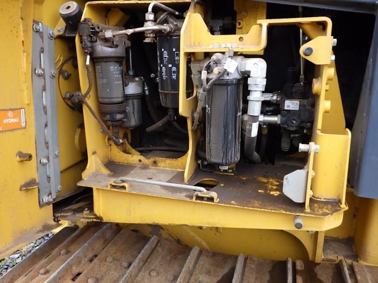2016-deere-650k-image-29