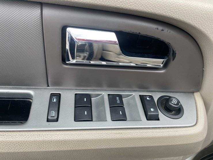 2008-ford-expedition-xlt-image-53