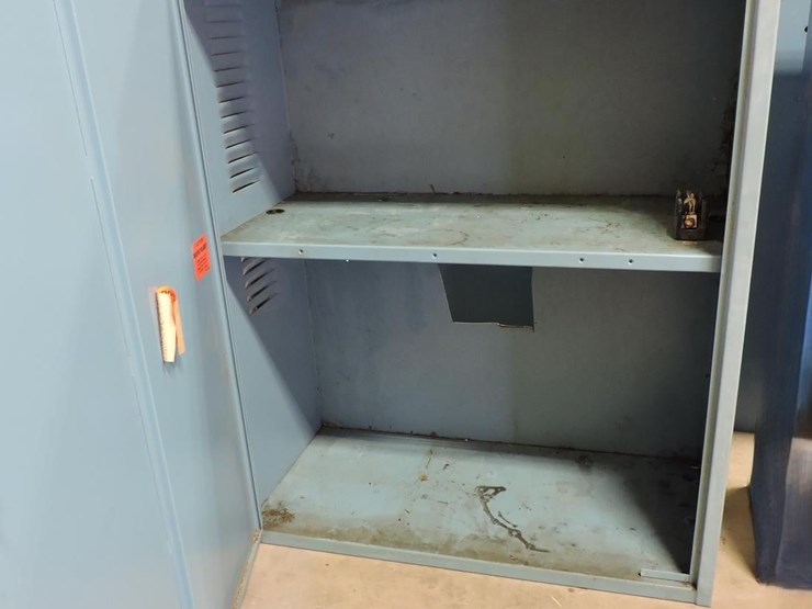 shop-cabinet-image-2