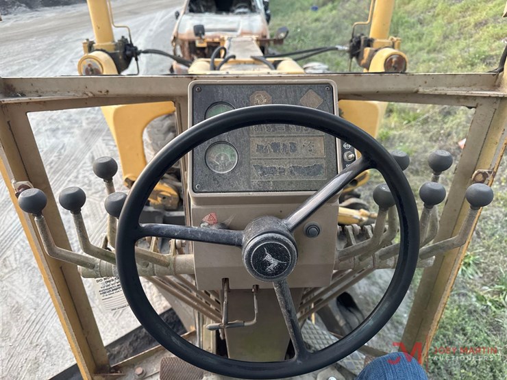 1994-deere-670b-image-18