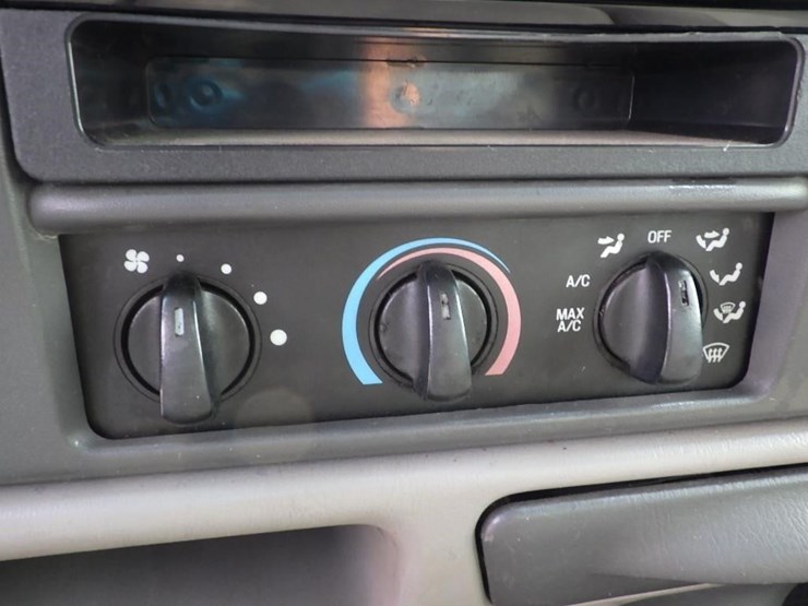 2009-ford-f650-image-42