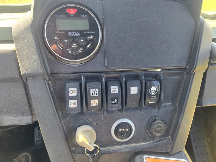 #23790-•-2020-can-am-commander-800r-image-43