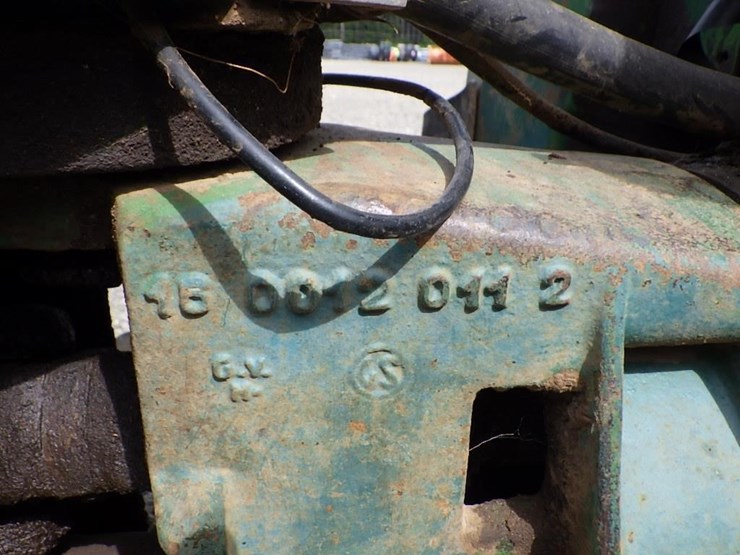ferrari-85-tractor-image-32