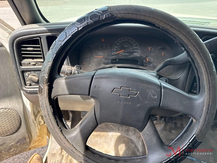 2007-chevrolet-3500-image-31
