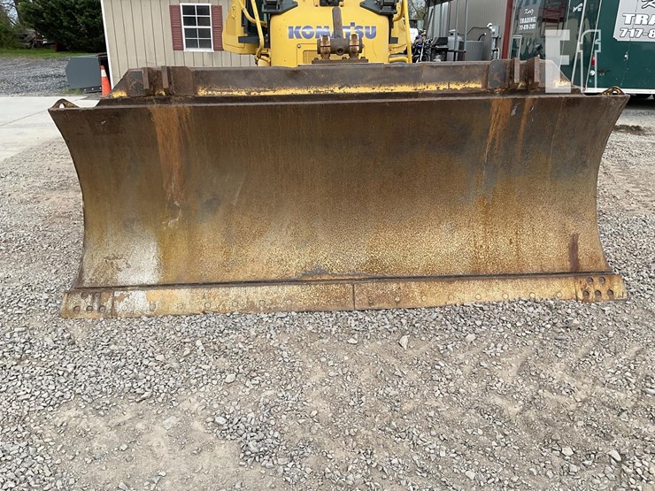 2015-komatsu-d61ex-23-image-11