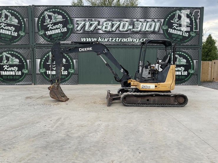 2014-deere-50g-image-1