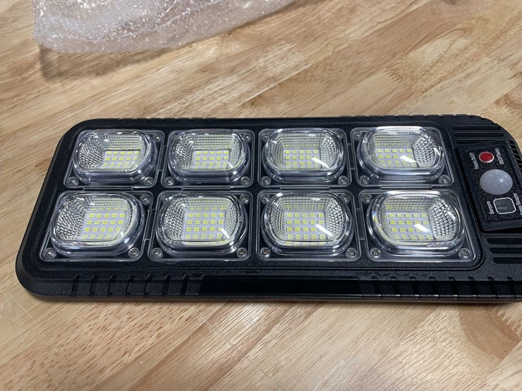 #2566-•-large-led-sensor-style-street-lamp-(cw)-image-6