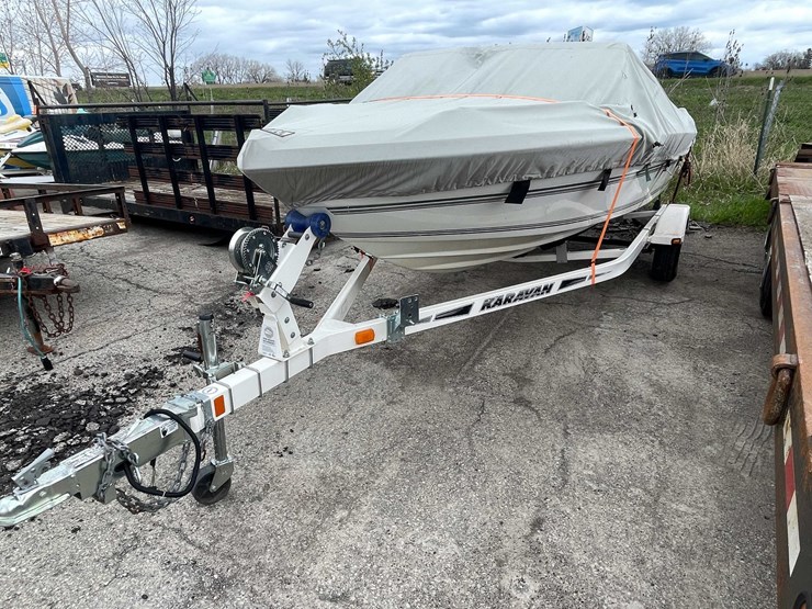#1489-•-1991-17'-renker-fiberglass-boat-(has-wi-title)-image-9