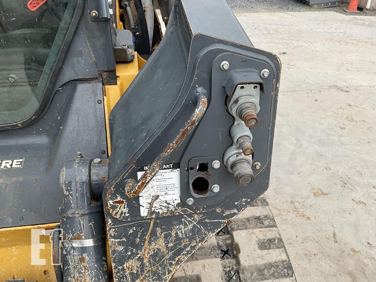 2020-deere-333g-image-13