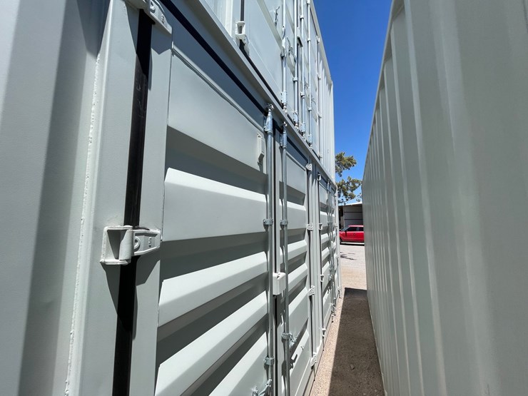 #102-•-40'-high-cube-multi-door-shipping-container-image-9