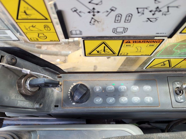 caterpillar-336fl-image-21