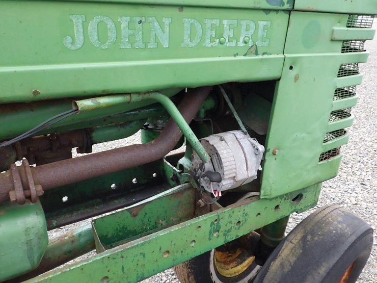 john-deere-b-image-15