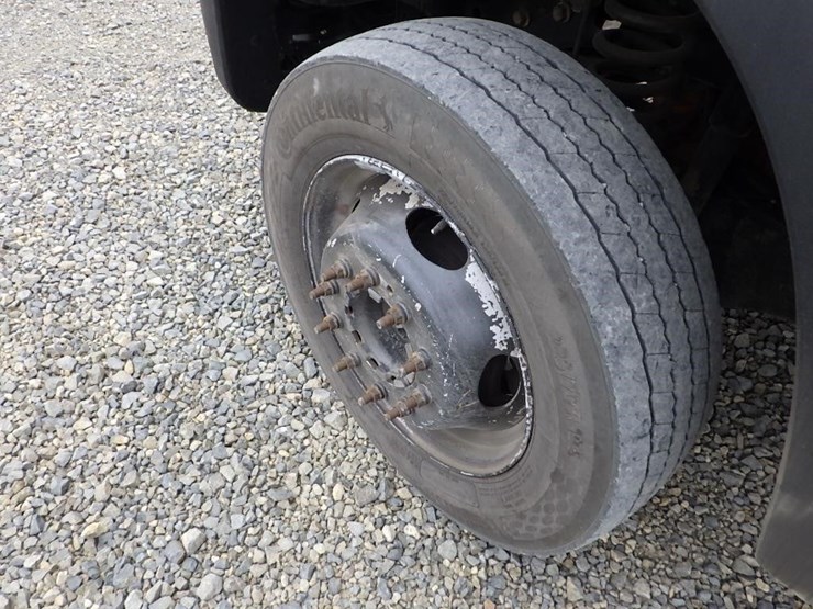 2015-ford-f550-image-23