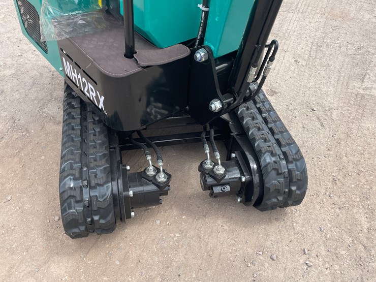 #3005-•-unused-2026-cfg-mini-excavator-image-15