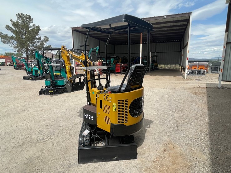 #3000-•-unused-2026-cfg-mini-excavator-image-4