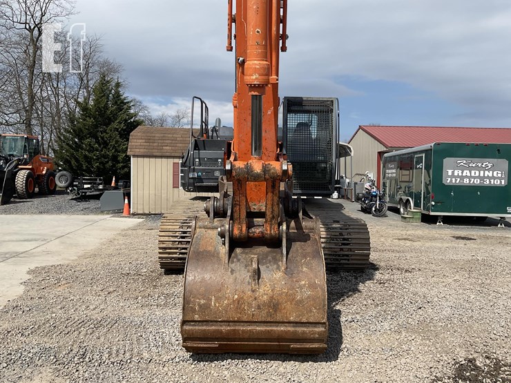 2019-hitachi-zx300-lc-6-image-7