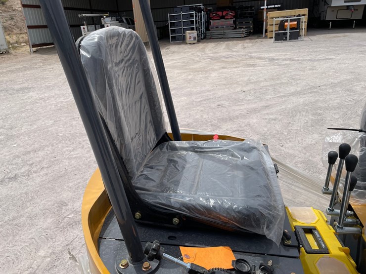 #3015-•-unused-2026-rt12r-mini-excavator-image-24