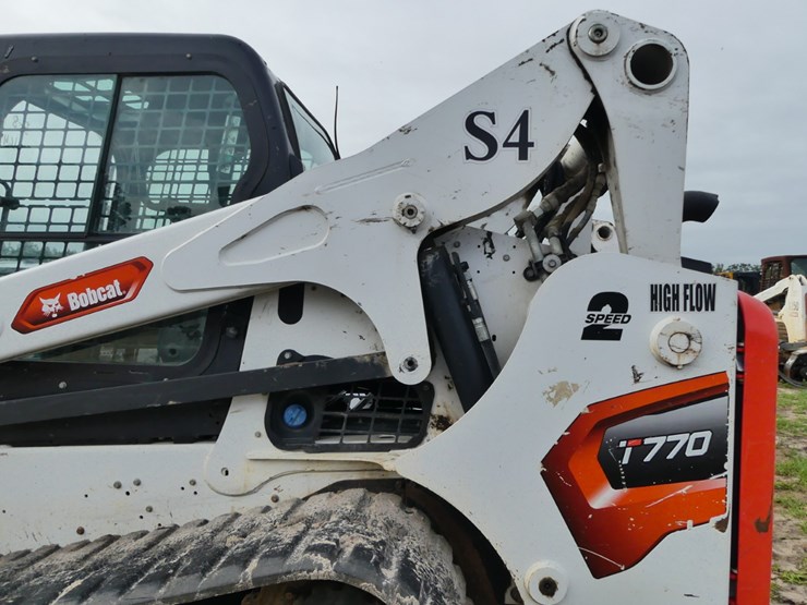 2023-bobcat-t770-image-7