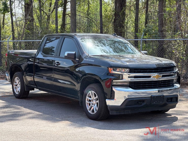 2020-chevrolet-silverado-1500-image-1