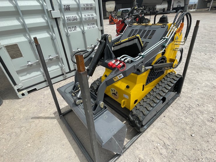 #3054-•-unused-2026-mini-skid-steer-loader-image-6