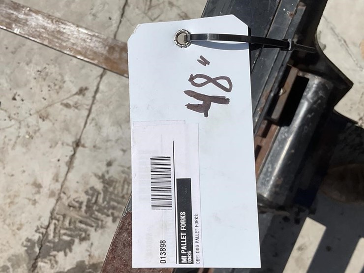 2018-dirt-dog-pallet-forks-image-6