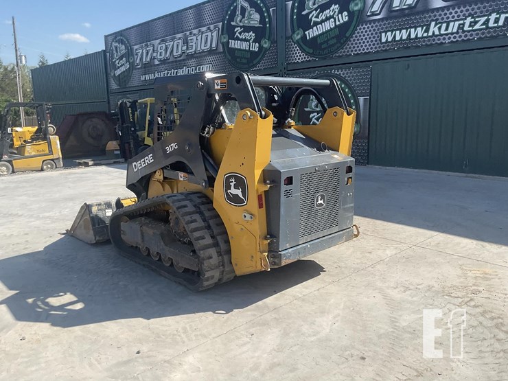 2023-deere-317g-image-2