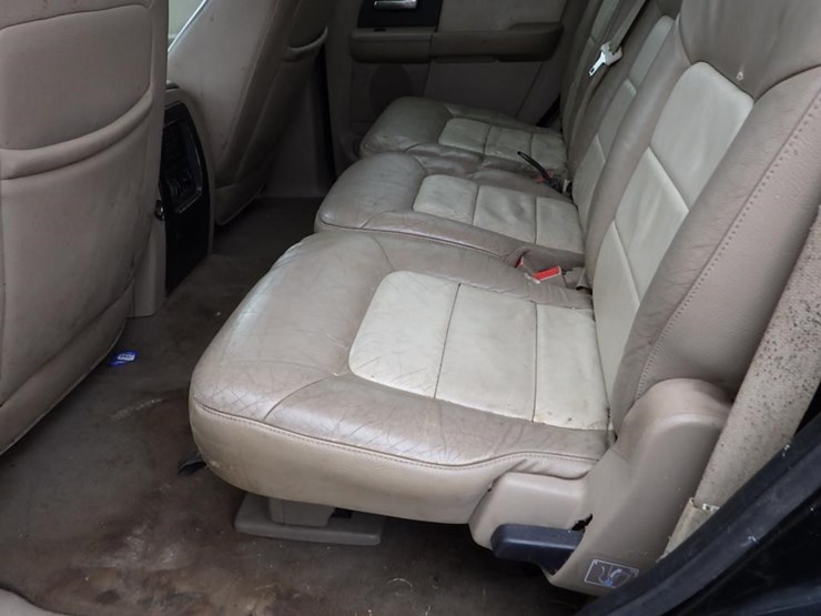 2003-ford-expedition-image-26