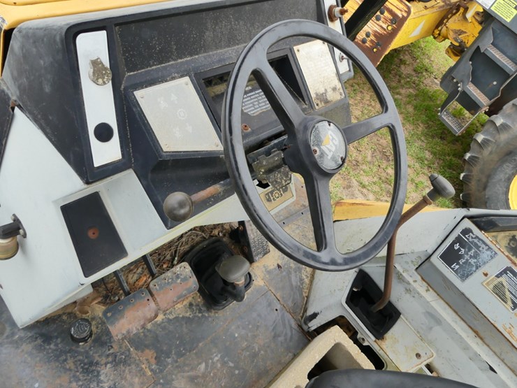 caterpillar-416b-image-17