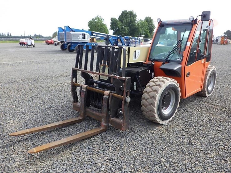 2017-jlg-g5-18a-image-1