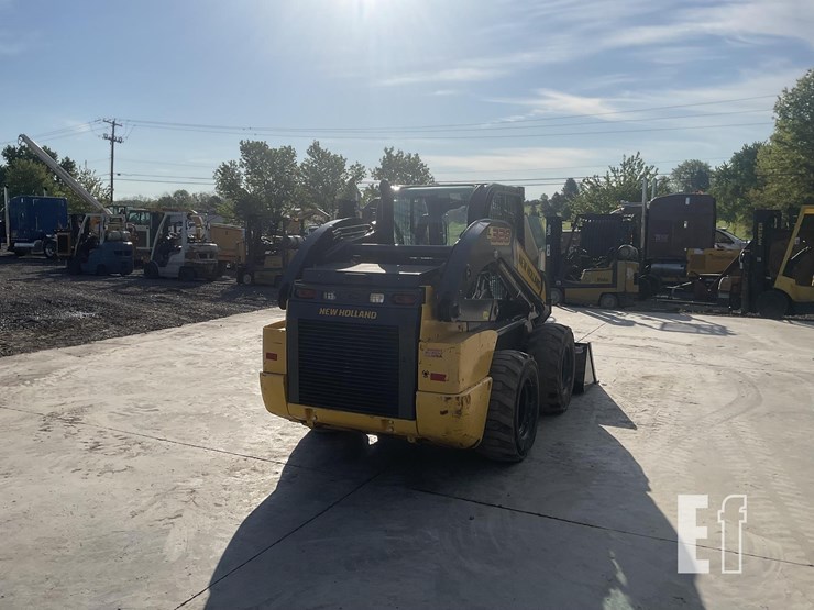 2023-new-holland-l328-image-4