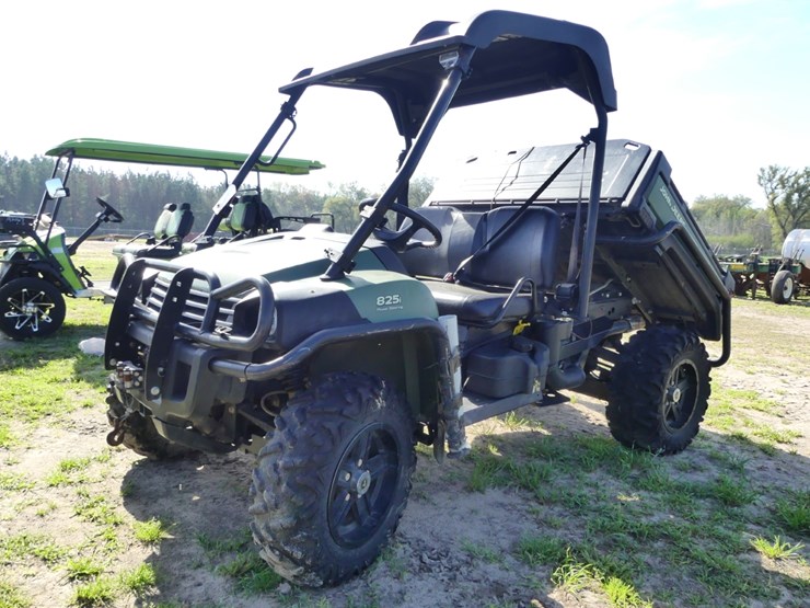 2013-john-deere-825i-image-2