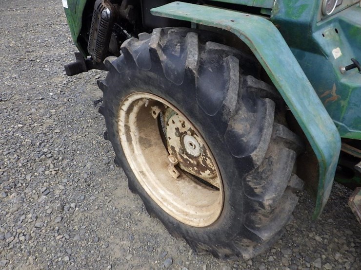 ferrari-85-tractor-image-22