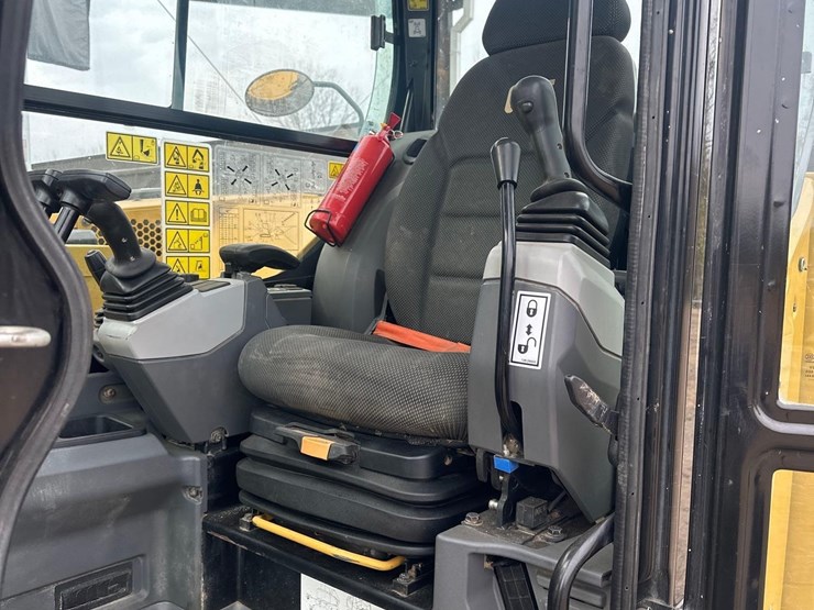 2022-caterpillar-308cr-image-23