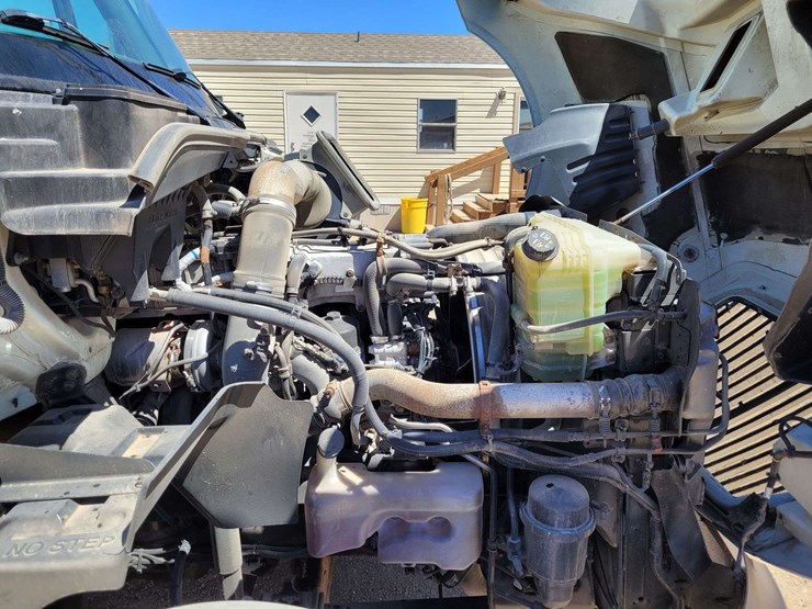 2013-international-prostar-image-24