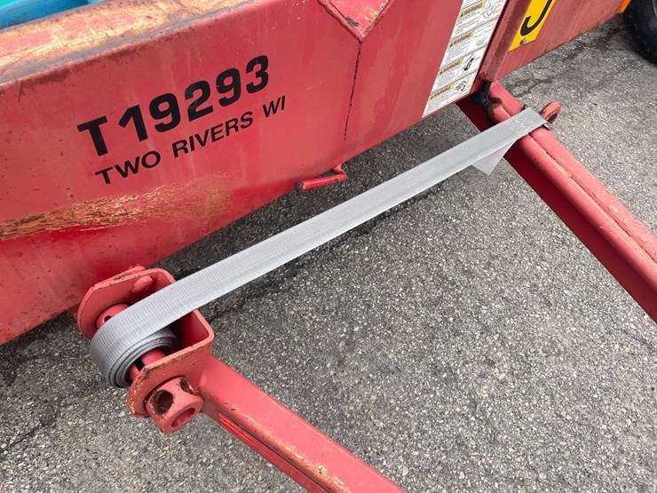 #1496-•-2015-chilton-utility-trailer-(has-wi-title)-(of)-image-21