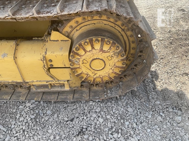 2022-caterpillar-d1-image-9