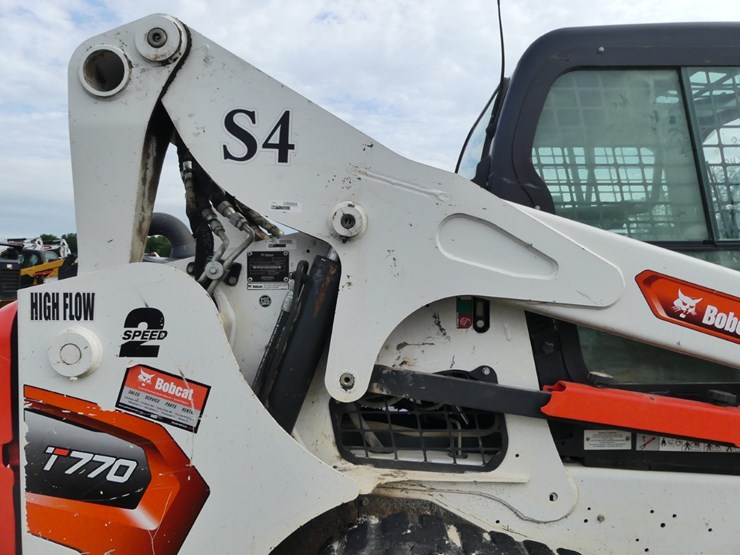 2023-bobcat-t770-image-8