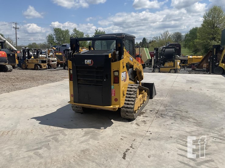2022-caterpillar-259d3-image-4