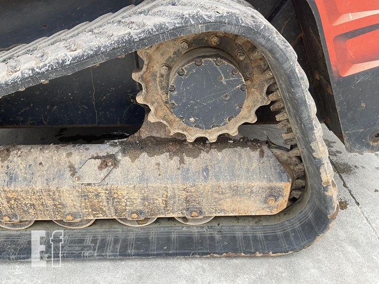 2017-kubota-svl95-2s-image-9