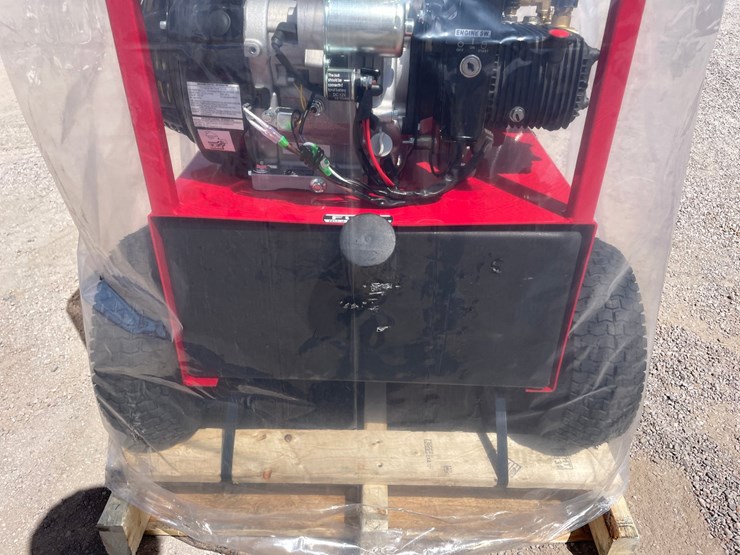 #246-•-magnum-4000-gold-power-washer-image-15