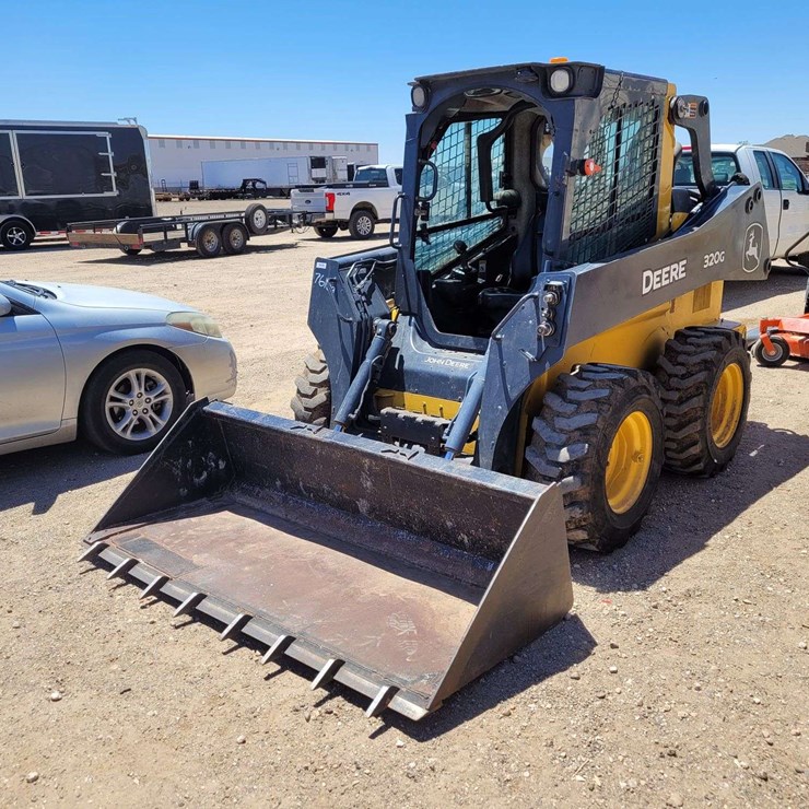 DEERE 320G