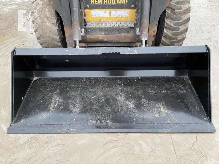 2018-new-holland-l228-image-9
